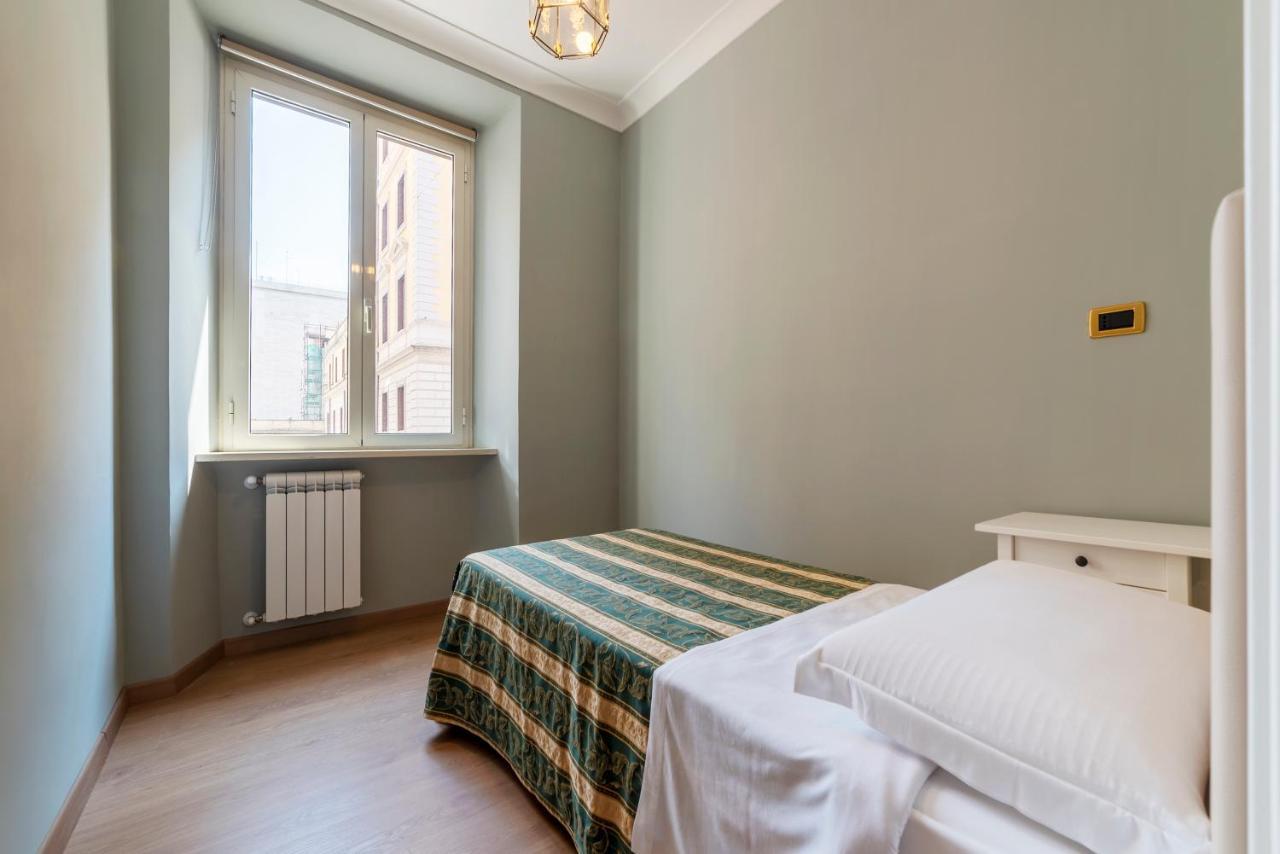 روما Termini Station Elegant And Roomy Apartment المظهر الخارجي الصورة